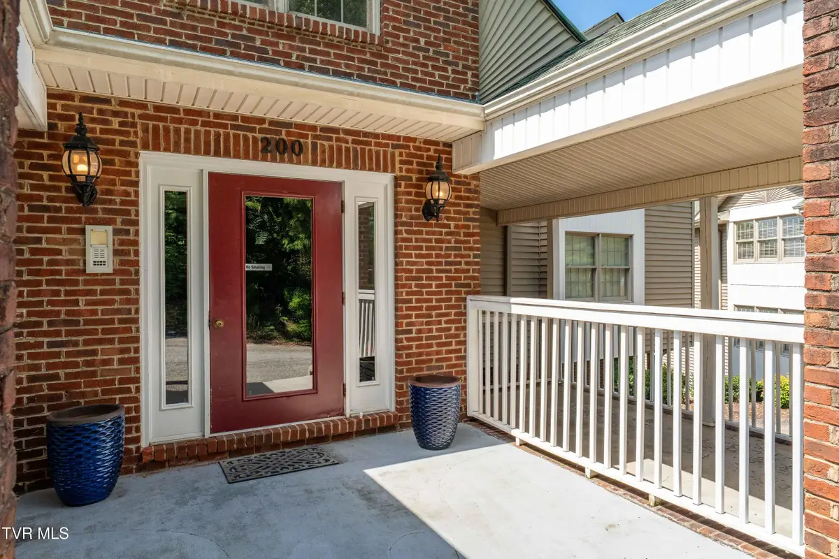 100 Gables Place #206, Kingsport, TN 37664 - #1