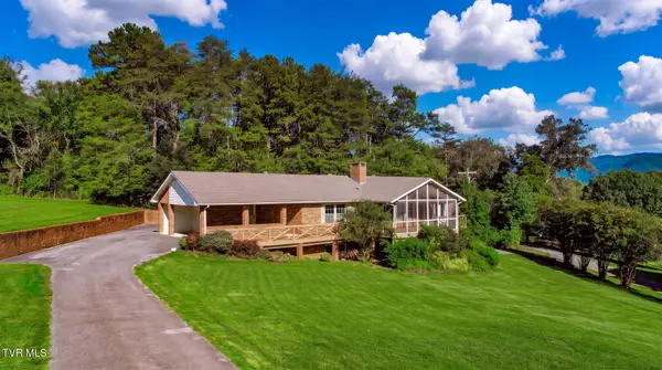 1235 Golf Course Road, Newport, TN 37821