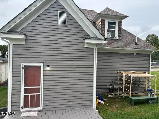 325 Lee Street, Bristol, VA 24201 - #3