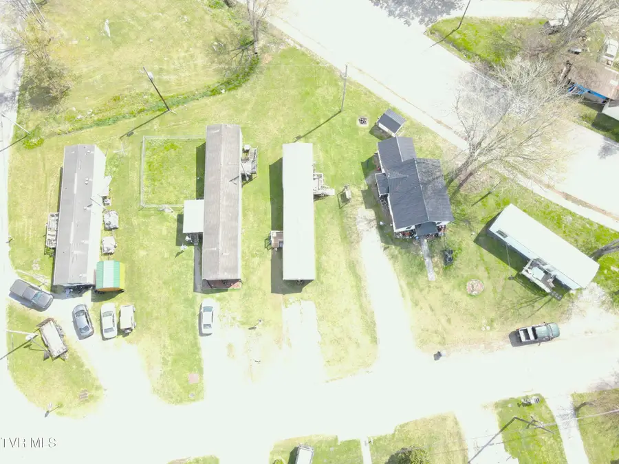 2828 East 4th Avenue, Big Stone Gap, VA 24219 - #3