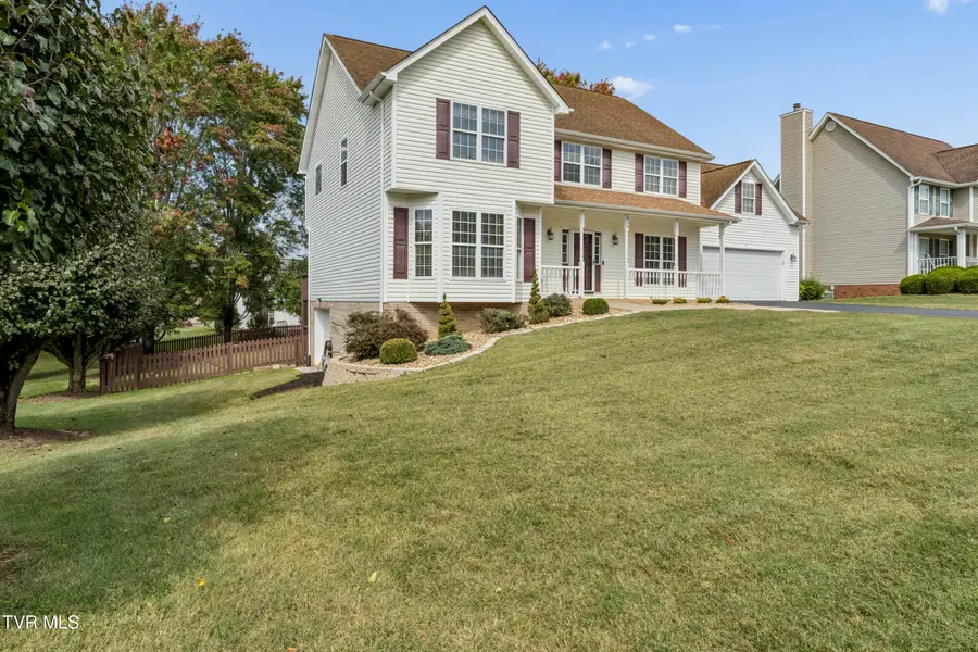 416 Logan Circle, Bluff City, TN 37618 - #3