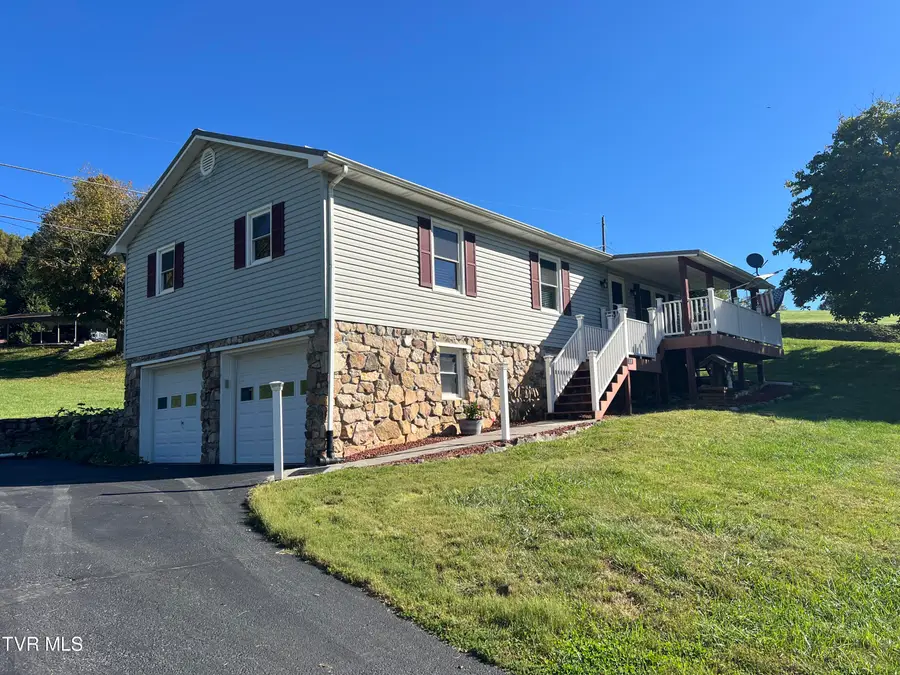 118 Serene Hill Drive, Gate City, VA 24251 - #2