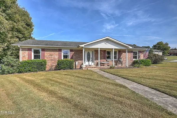 100 Royal Oak Drive, Blountville, TN 37617