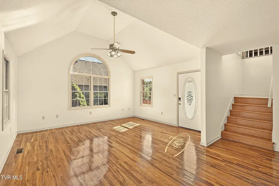 18983 Middle Drive, Abingdon, VA 24211 - #2