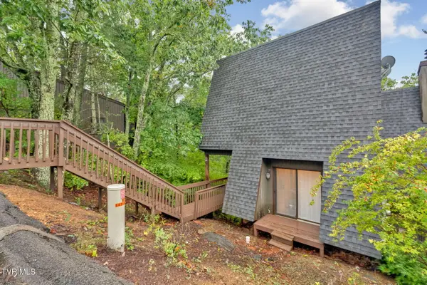 329 Hickory Bluff #329, Johnson City, TN 37601
