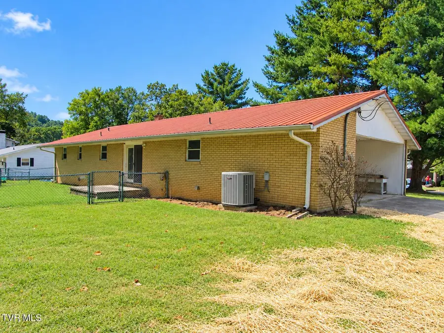 2118 Monta Clark Street, Elizabethton, TN 37643 - #3