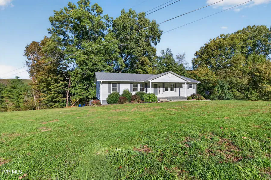 21366 Cowan Drive, Bristol, VA 24202 - #2