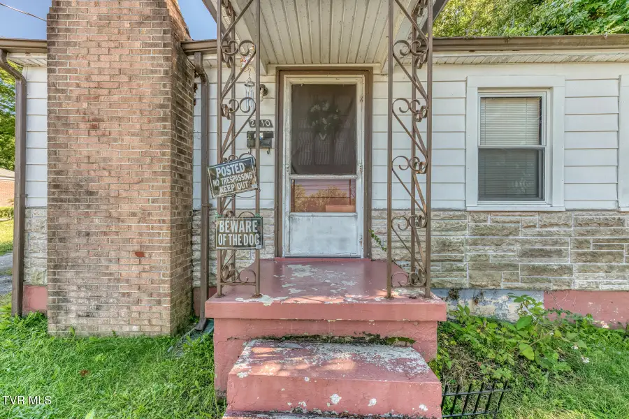 2410 Broad Street, Bristol, TN 37620 - #2