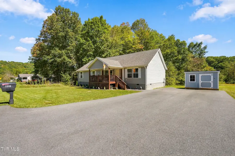 2240 Mountain Laurel Road, Norton, VA 24273 - #3