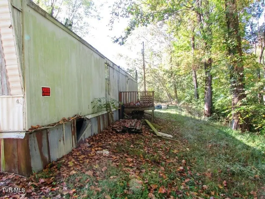 888 Old Elizabethton Highway, Bluff City, TN 37618 - #3