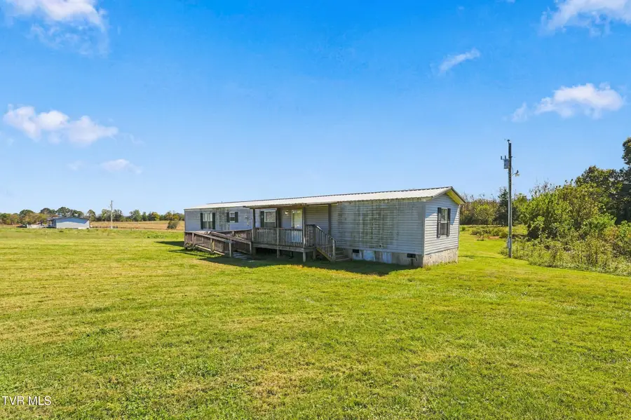3849 Flatwoods Road, Rose Hill, VA 24281 - #2