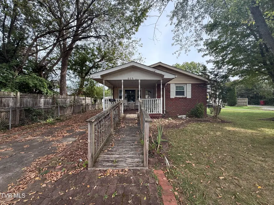 602 Montgomery Street, Johnson City, TN 37604 - #2