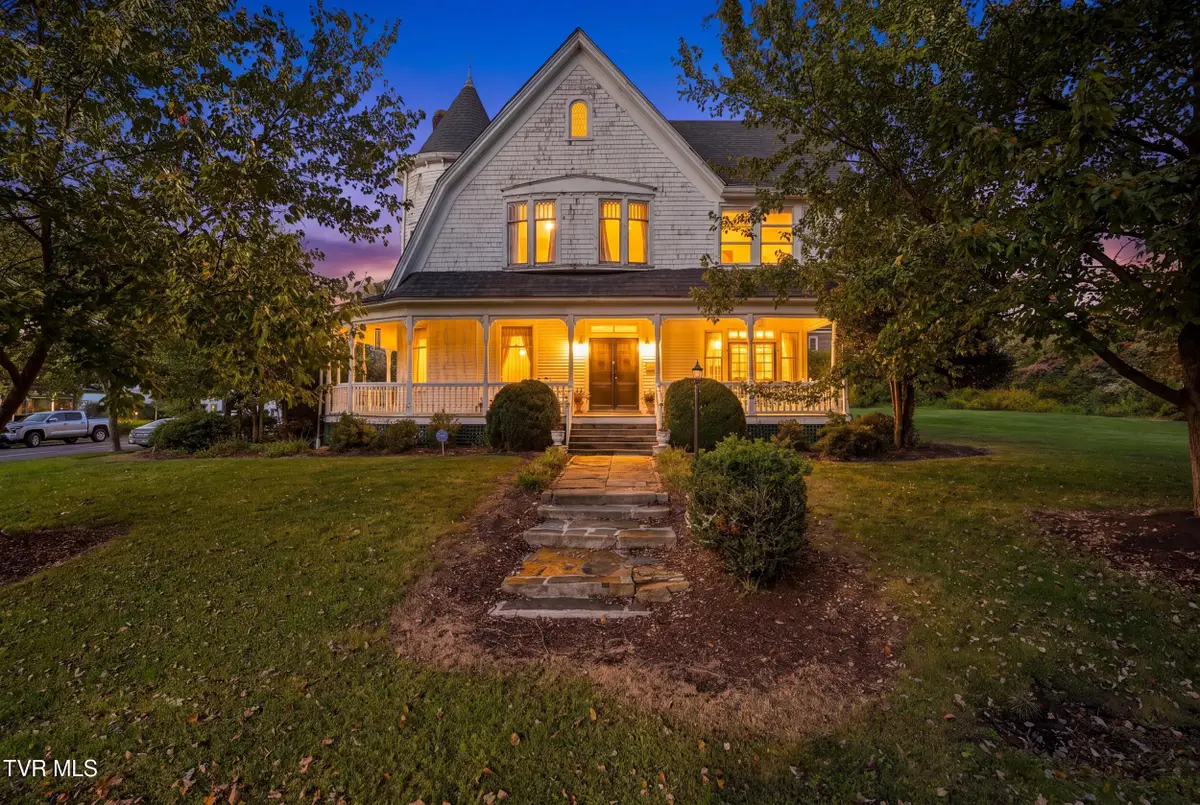 19 West 2nd Street, Big Stone Gap, VA 24219 - #1