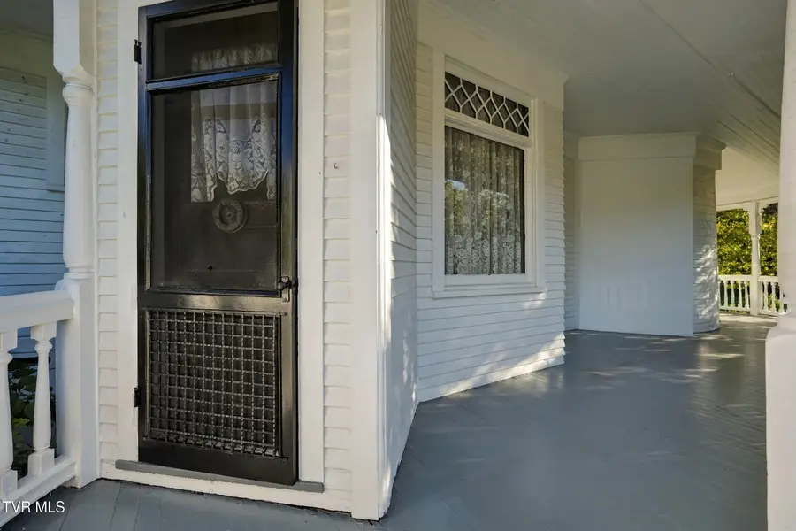 19 West 2nd Street, Big Stone Gap, VA 24219 - #3