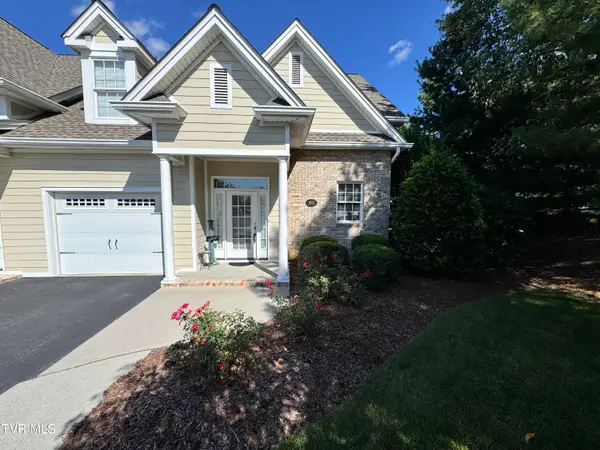 818 Guaranda Drive #Unit 802, Johnson City, TN 37604