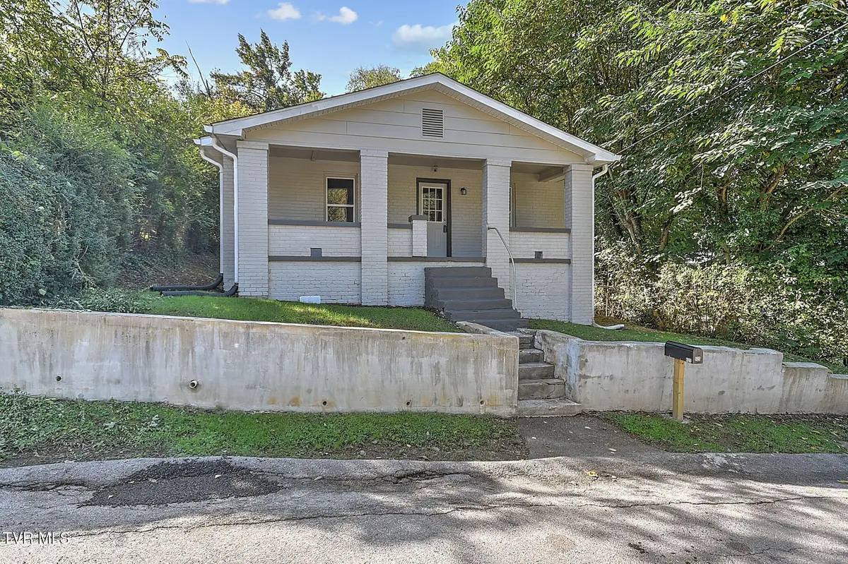 627 Dixie Street, Bristol, VA 24201 - #1