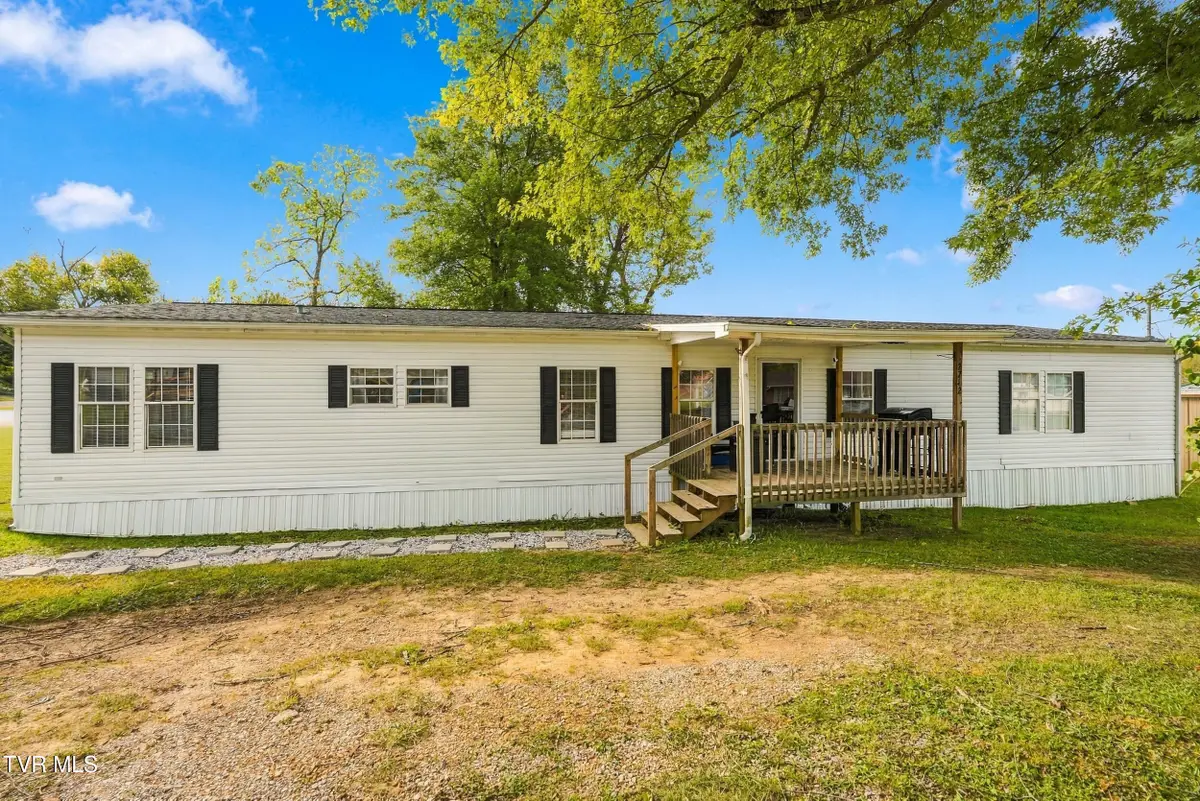 2712 East 4th Avenue, Big Stone Gap, VA 24219 - #1