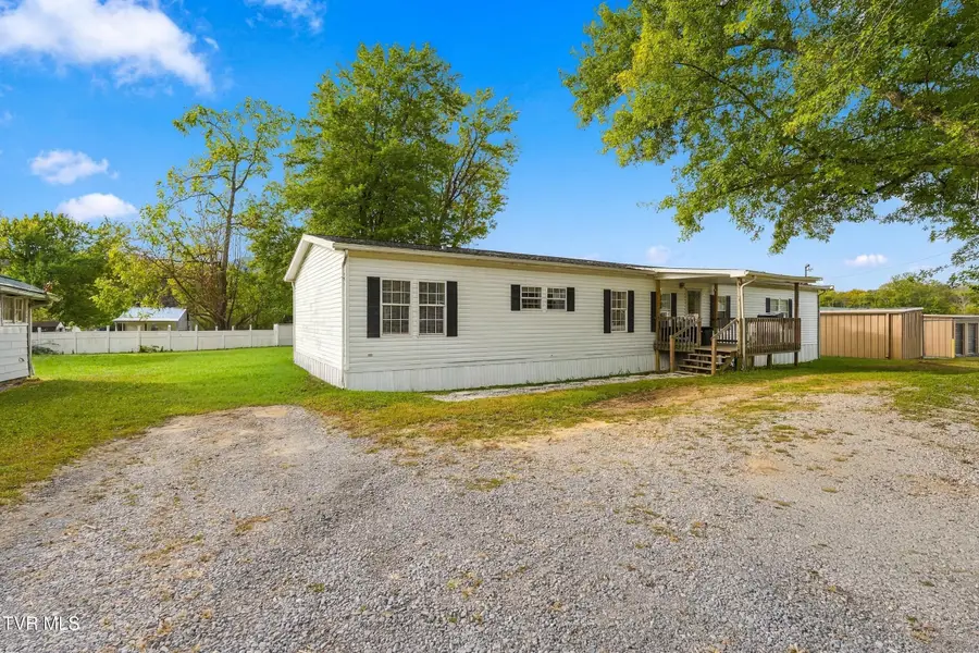 2712 East 4th Avenue, Big Stone Gap, VA 24219 - #3