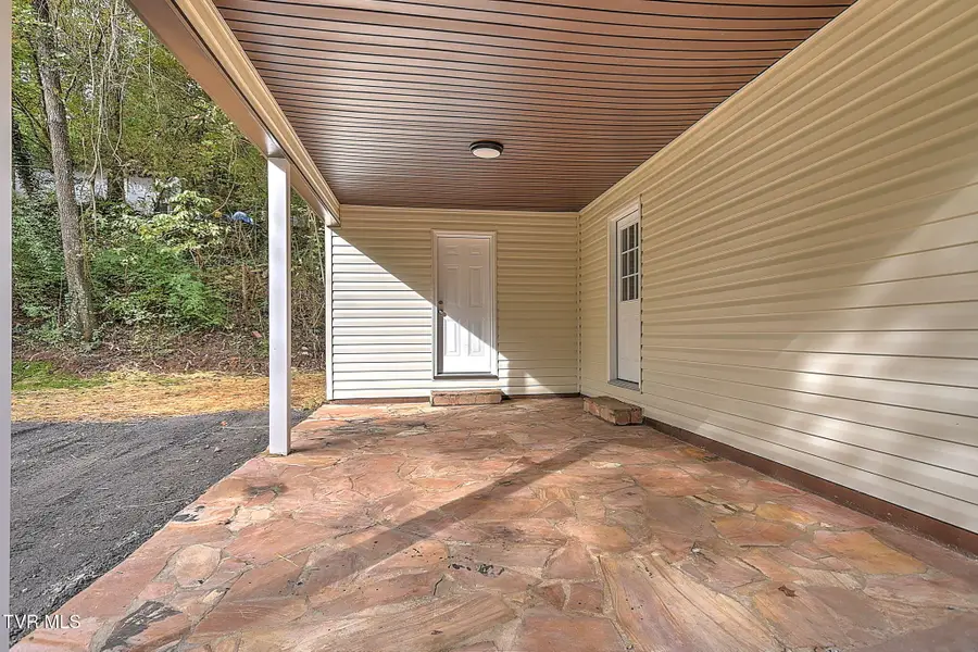 916 Gravely Road, Kingsport, TN 37660 - #3