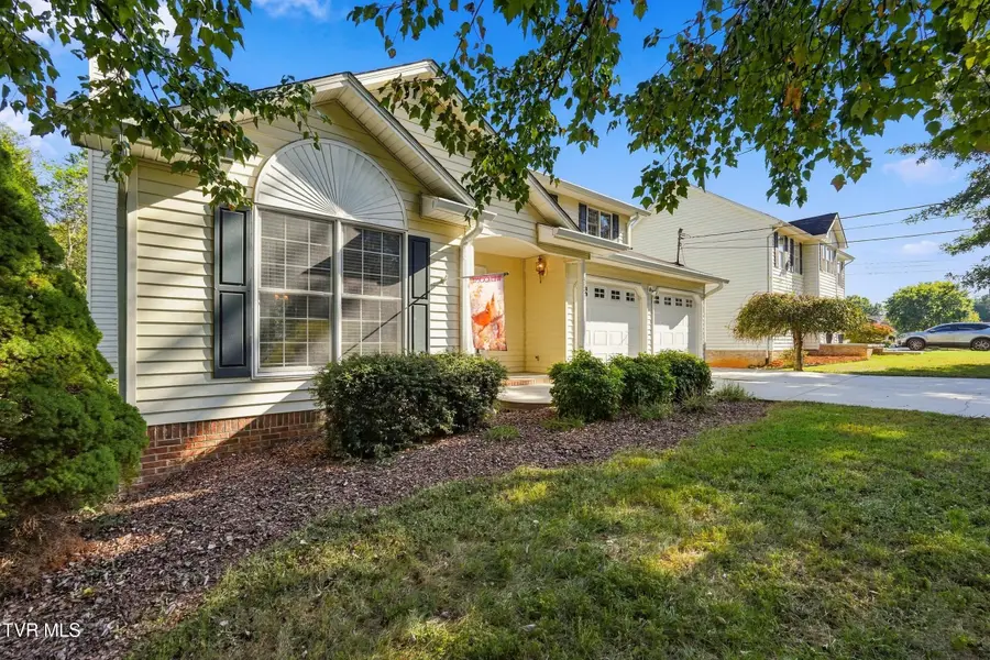 3652 Deland Drive, Kingsport, TN 37664 - #3