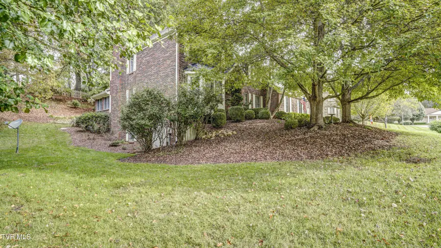 333 Roscommon Drive, Bristol, TN 37620 - #3