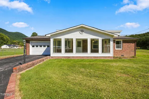 212 East 26th Street, Big Stone Gap, VA 24219