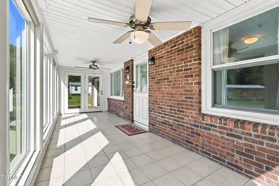 212 East 26th Street, Big Stone Gap, VA 24219 - #2