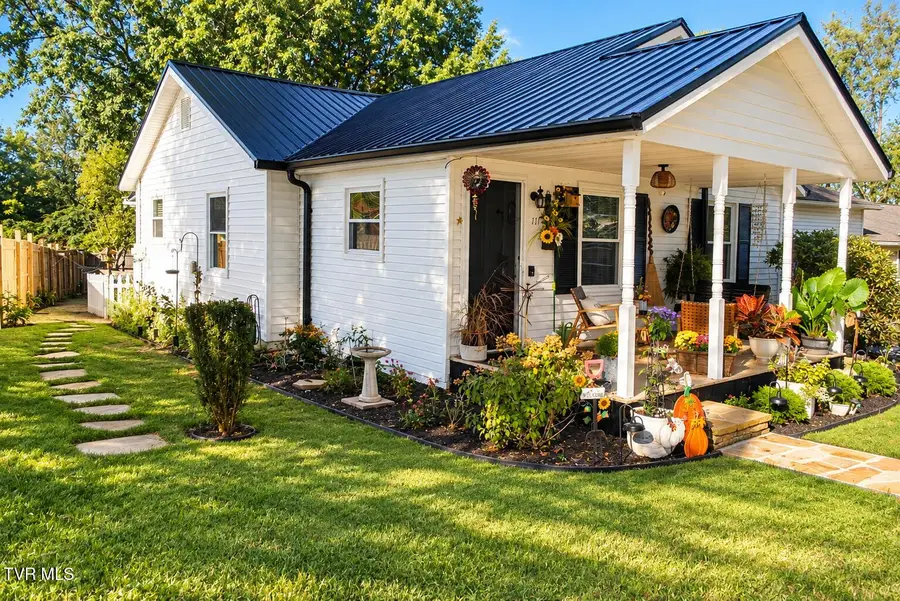 111 Dakota Avenue, Elizabethton, TN 37643 - #2