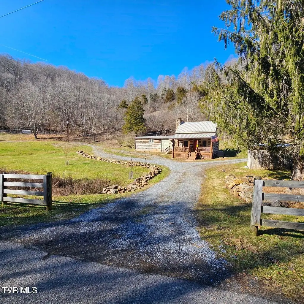 7697 Blue Grass Trail, Saltville, VA 24370 - #1