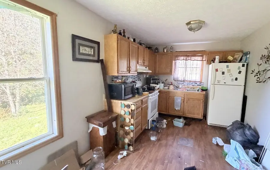 900 Martin Subdivision Road, Jonesville, VA 24263 - #3