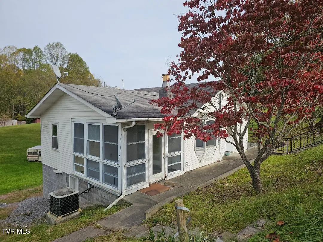 9747 The Lake Road, Clintwood, VA 24228 - #1