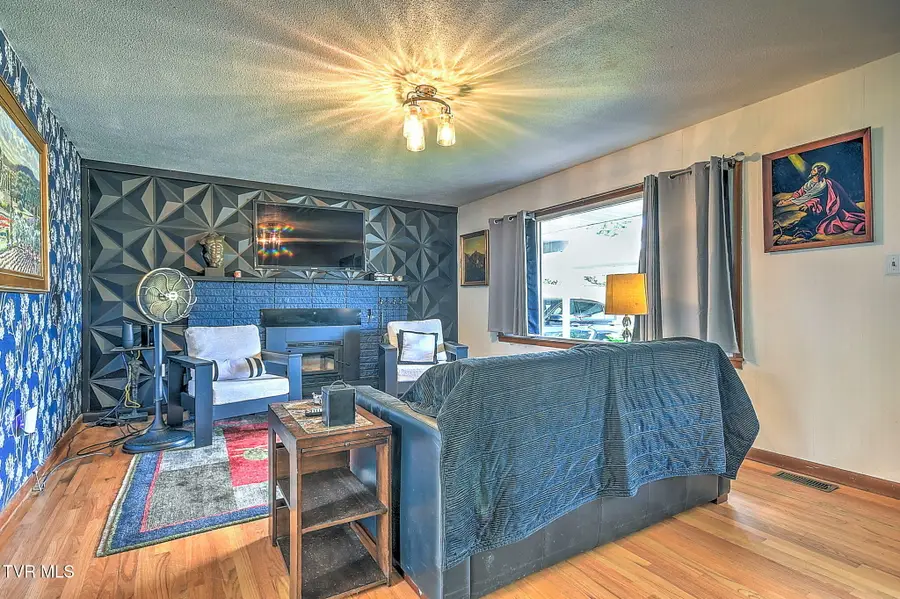 141 East Central, Bristol, TN 37620 - #3