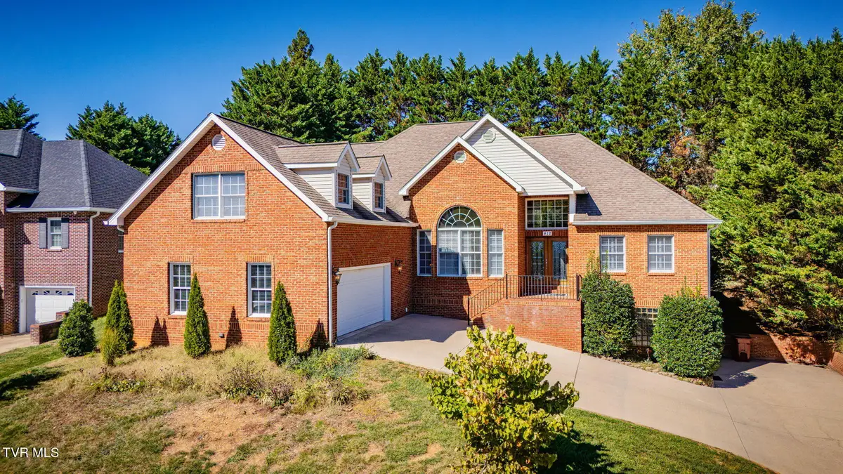 412 Emerald Chase Circle, Johnson City, TN 37615 - #1