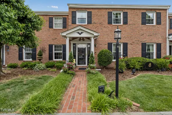 2734 East Oakland Avenue #Apt E49, Johnson City, TN 37601