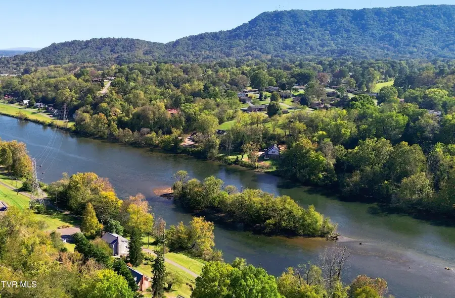 2301 Netherland Inn Road, Kingsport, TN 37660 - #2
