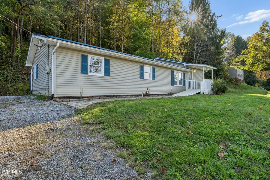 375 Jenkins Hollow Road, Elizabethton, TN 37643 - #2
