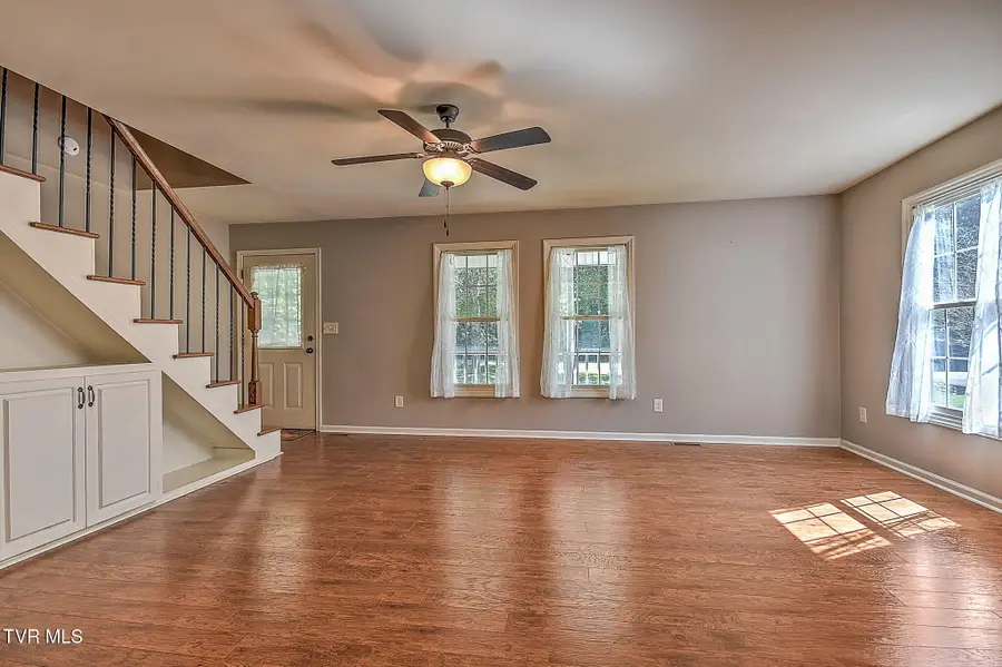 605 Scioto Road, Unicoi, TN 37692 - #3