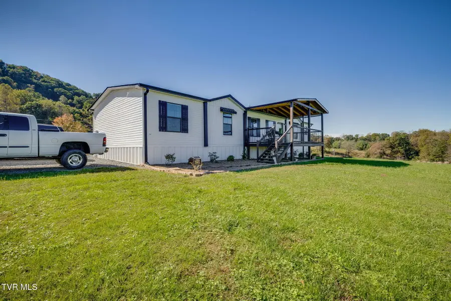 423 California Avenue, Church Hill, TN 37642 - #3