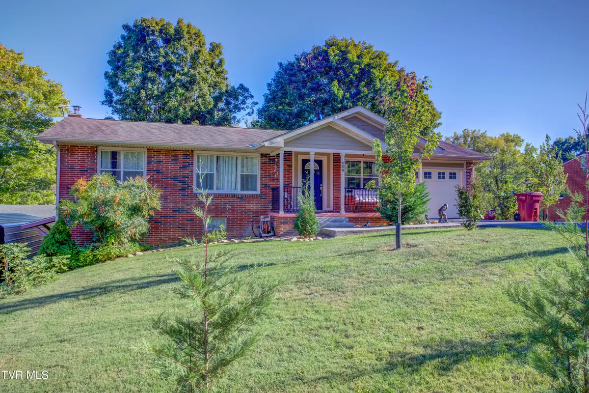 608 Pine Ridge Road, Johnson City, TN 37601 - #1