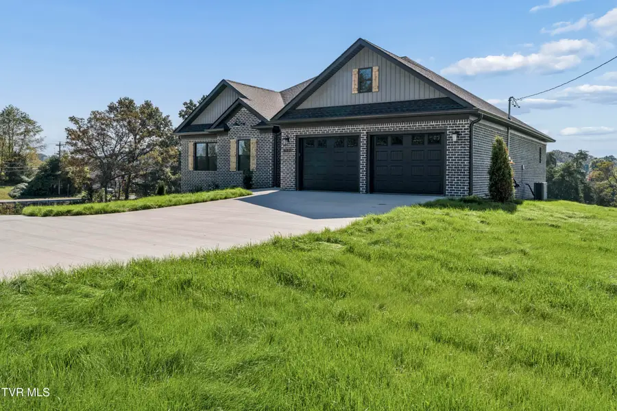 677 Douglas Shed Road, Johnson City, TN 37615 - #2