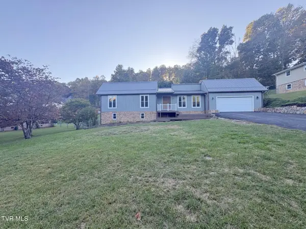 1342 Cresswood Drive, Richlands, VA 24641