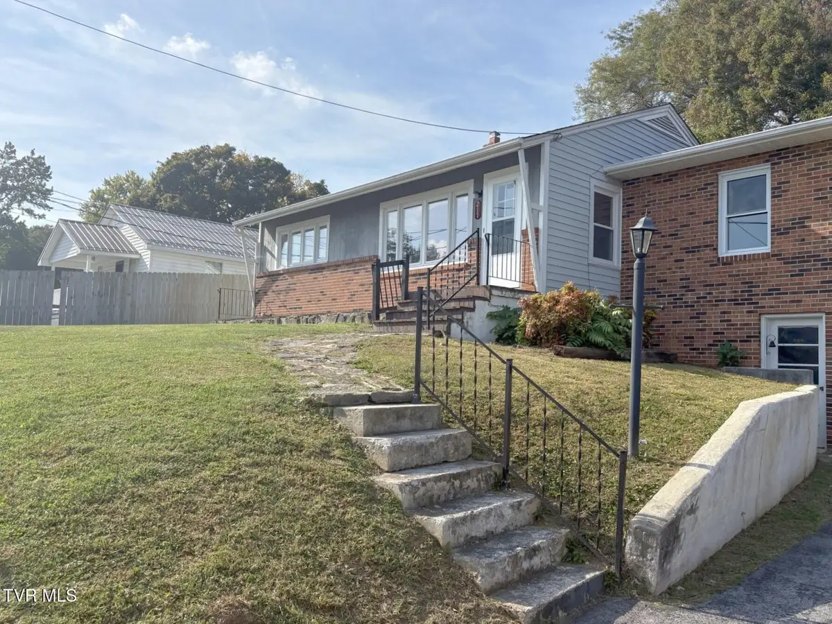 217 Sprinkle Avenue, Marion, VA 24354 - #1