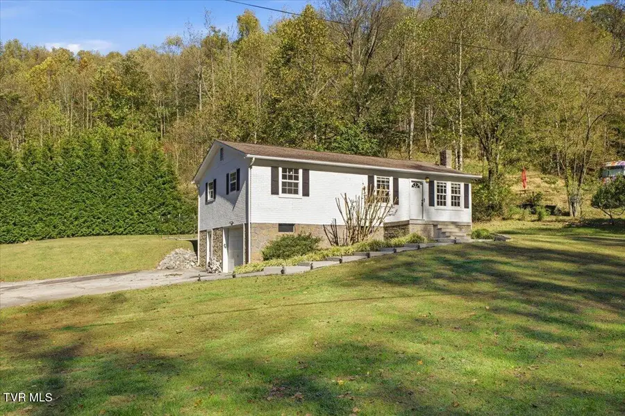 285 Bishop Hollow Road, Elizabethton, TN 37643 - #3