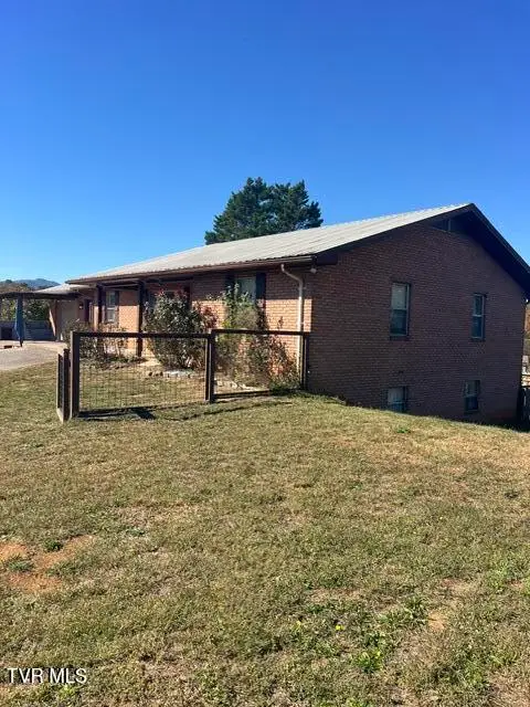 1428 Chapman Highway, Sevierville, TN 37876