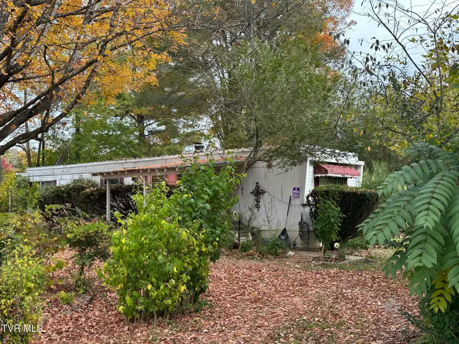109 Liberty Hollow Road, Elizabethton, TN 37643 - #2