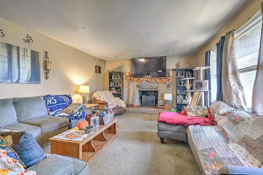 1712 Whispering Hills Drive, Kingsport, TN 37660 - #2
