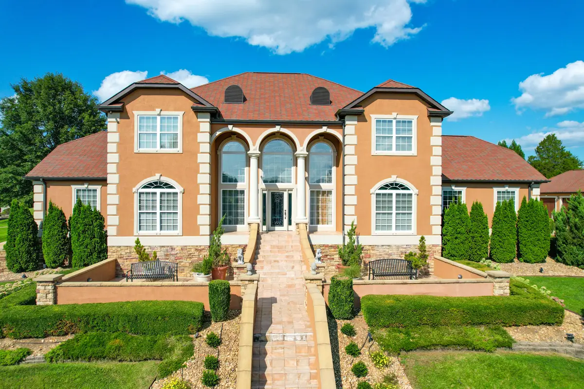 124 Cross Community Road, Bristol, TN 37620 - Image #1