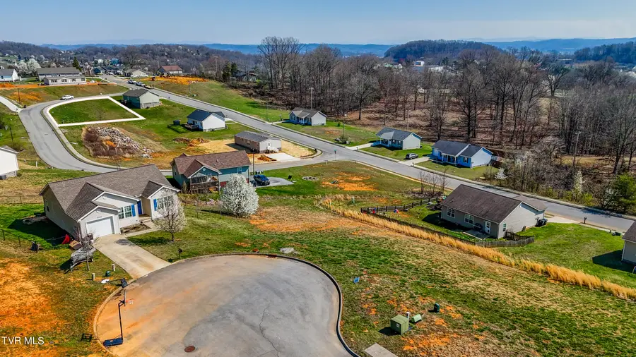 2212 Friendship Circle, Kingsport, TN 37665 - Image #3