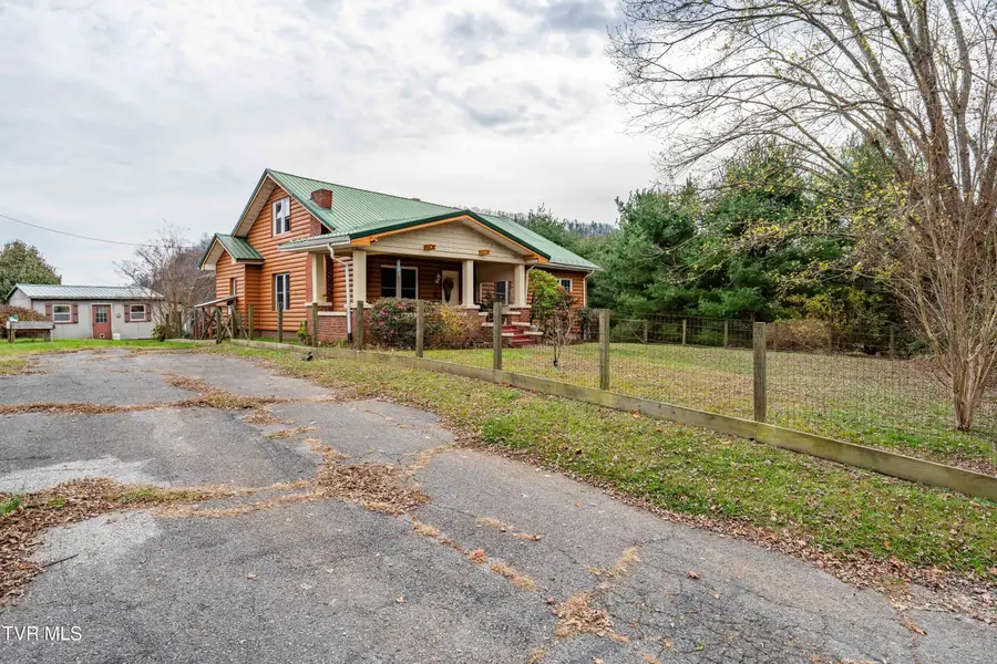 136 Church Street, Butler, TN 37640 - Image #2