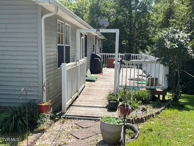 7900 High Oak Road, Pound, VA 24279 - #2